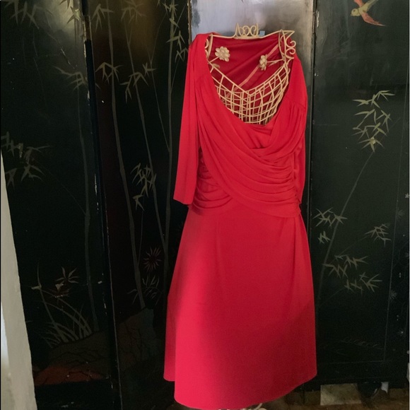 B Slim RED DRESS 😍 - Picture 2 of 5